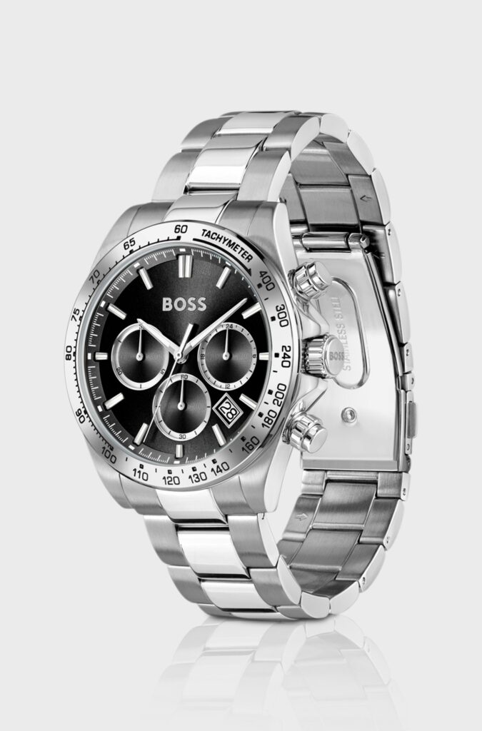 Seitenansicht der Hugo Boss HB1512965 Ikon zeigt die markante Krone und Chronographen-Drücker